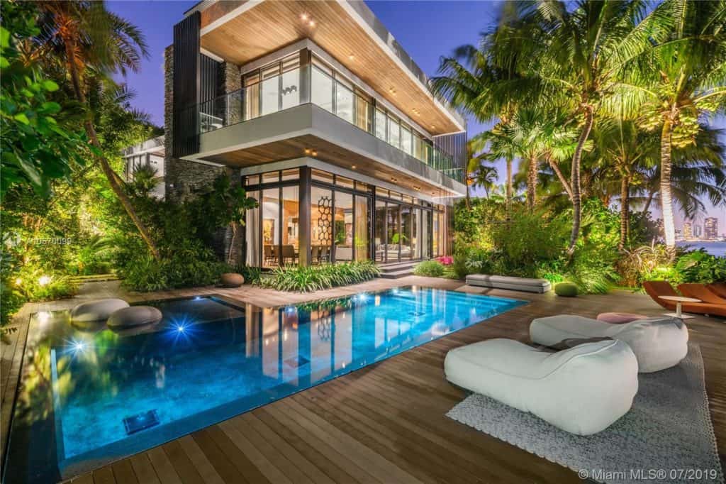 Luxury mansion for sale in Miami Beach: 430 W San Marino Dr, Miami Beach, FL 33139