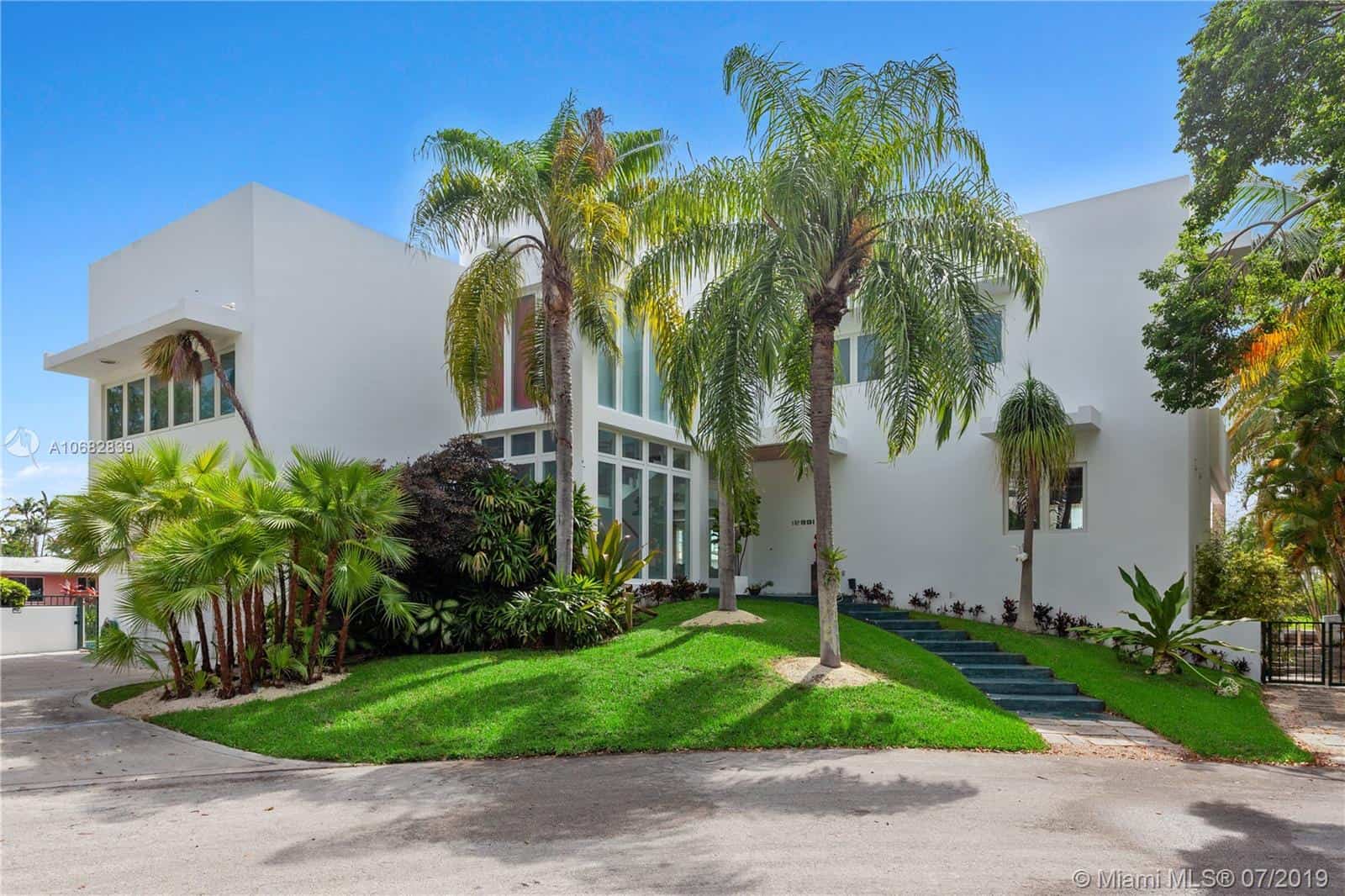 12891 Deva St Coral Gables, FL 33156: Ultra-Luxury Homes for Sale in Coral Gables