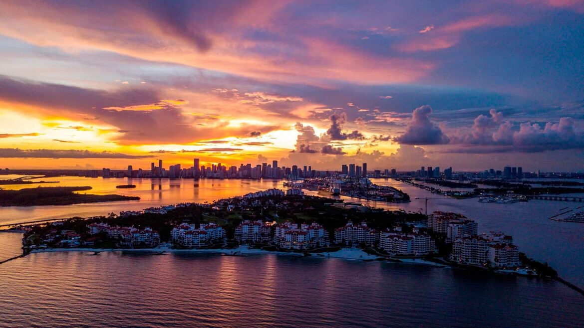Airbnb Condos in Miami