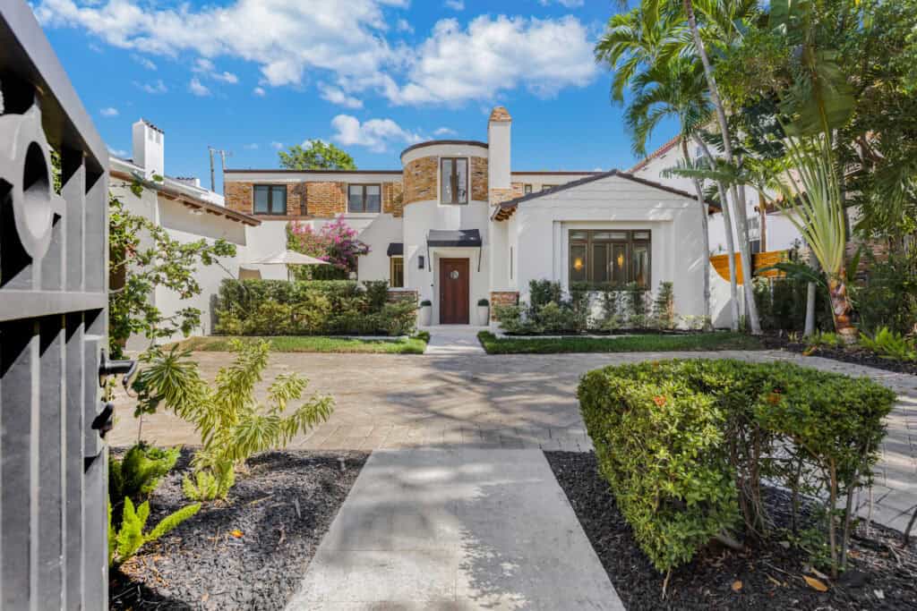 2153 N Bay Rd, Miami Beach, 33140
