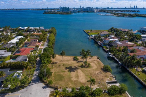 Miami's Best Waterfront Lot for sale - Biscayne Bay